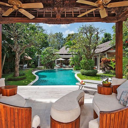 Lataliana Seminyak Villa Exterior photo