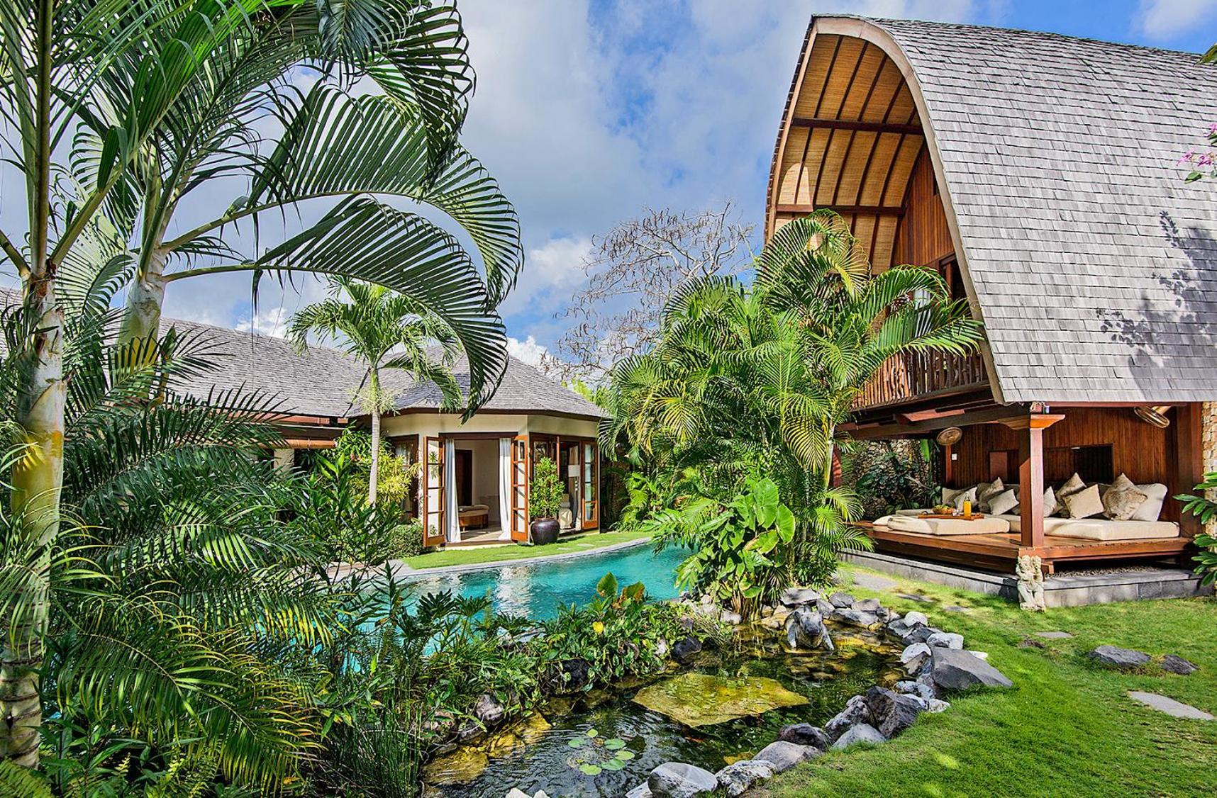 Lataliana Seminyak Villa Exterior photo